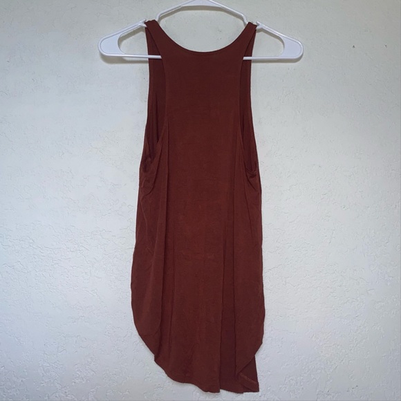 Graphic Tank - Picture 2 of 4